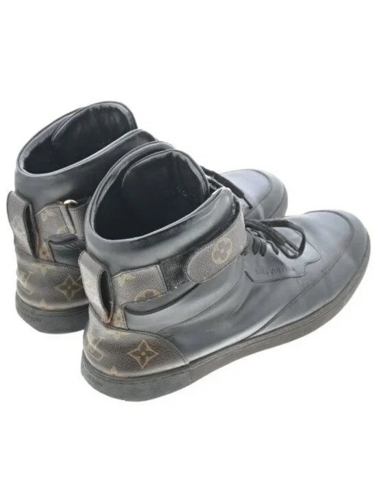 Louis Vuitton Sneakers Black - Picture 2 of 7